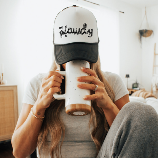 Trucker Hat – Howdy